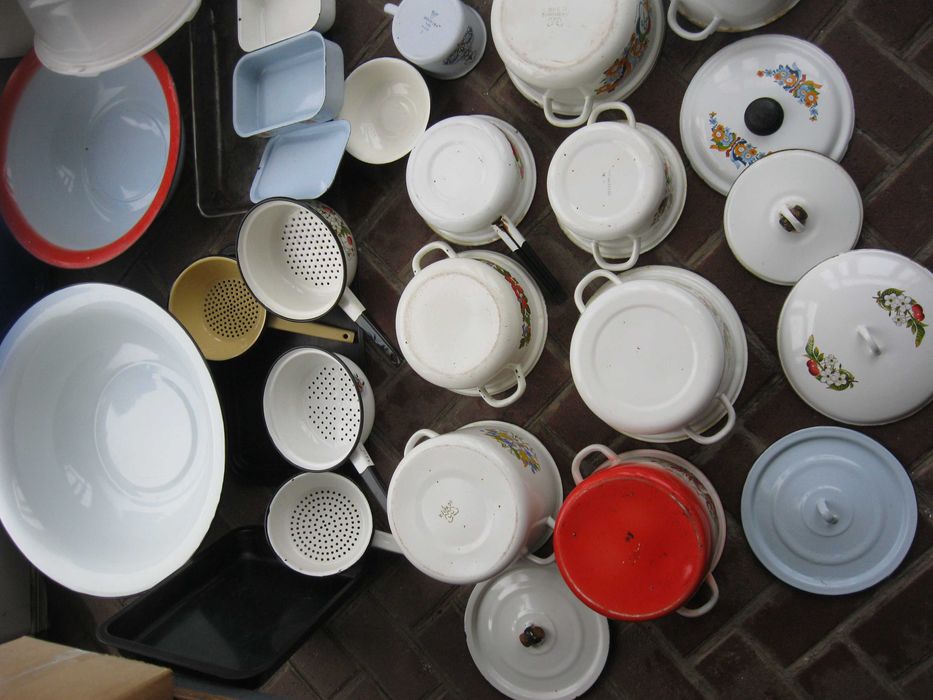 Продам кастрюли эмалированные