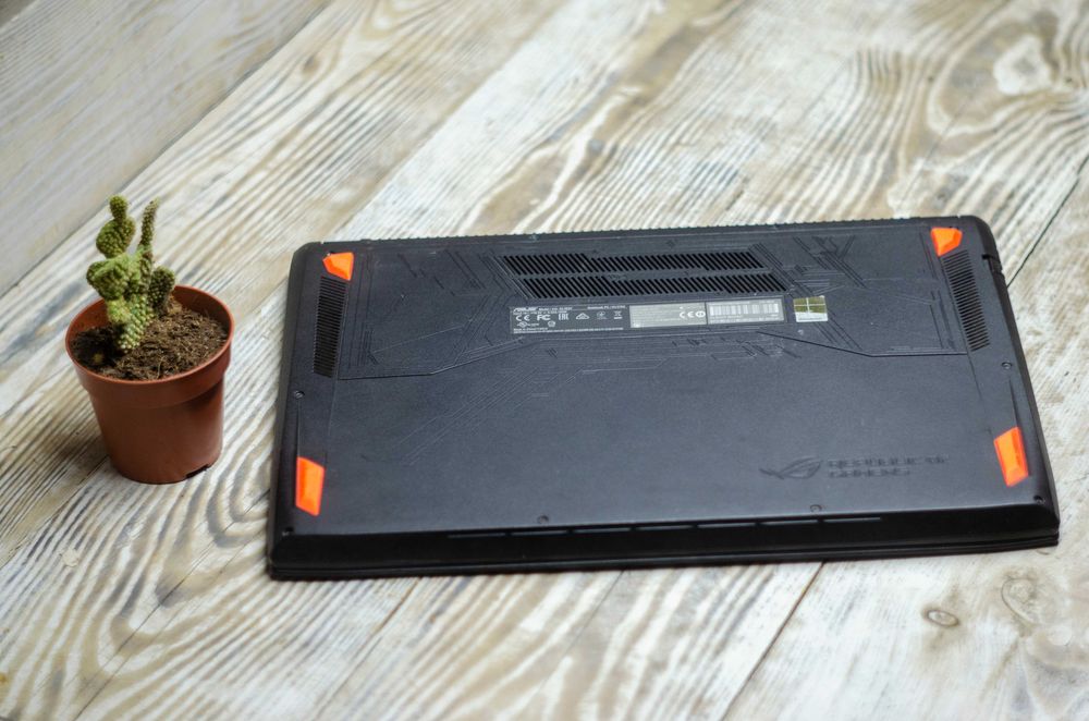 Ігровий ноутбук ASUS ROG Strix GL502VT / i7-6700HQ 3.5GHz / GTX 970M 3Gb / 8Gb / SSD + HDD / 15.6"