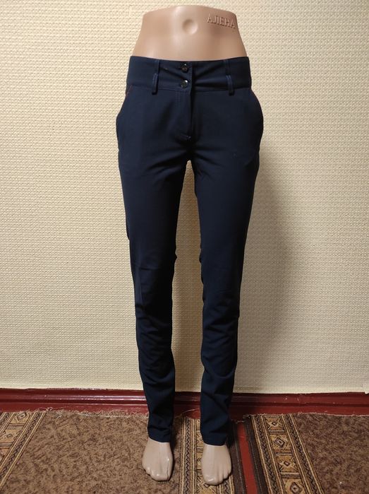 Шкільні брюки/юбки