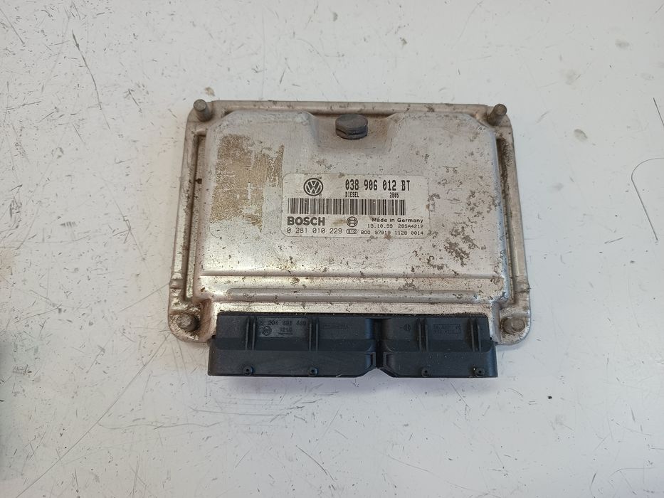 Sterownik komputer silnika 1.9 TDI Audi Volkswagen 038906012BT
