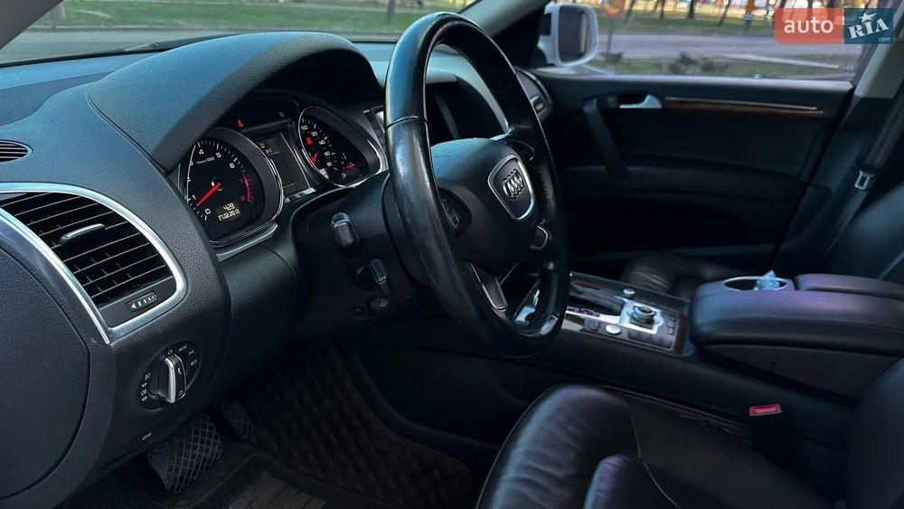 ПРОДАЮ   Audi Q7 2015 4L або обмін на землю,MAN