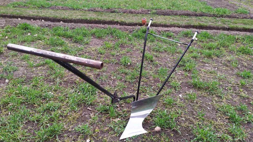 Продам плуг для обработки земли