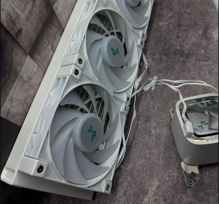 Водяное охолодление Deepcool LS 720