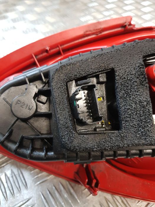 Lampa Lewa Tył 815600H020 + Wkład Toyota Aygo I 08R- Europa