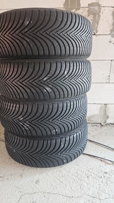 Michelin alpine 5 205 55 r17