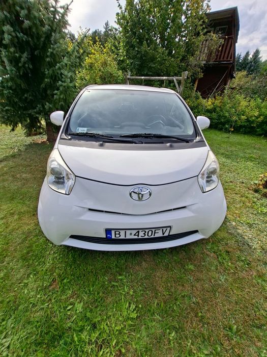 Toyota iQ