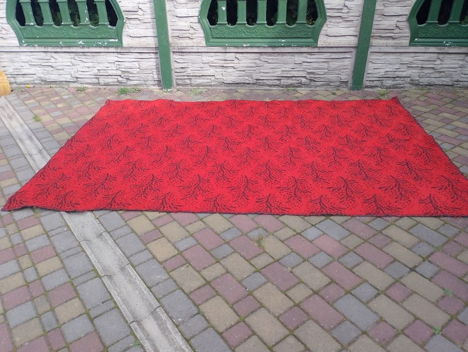 Світильник,палас 3м×2 м