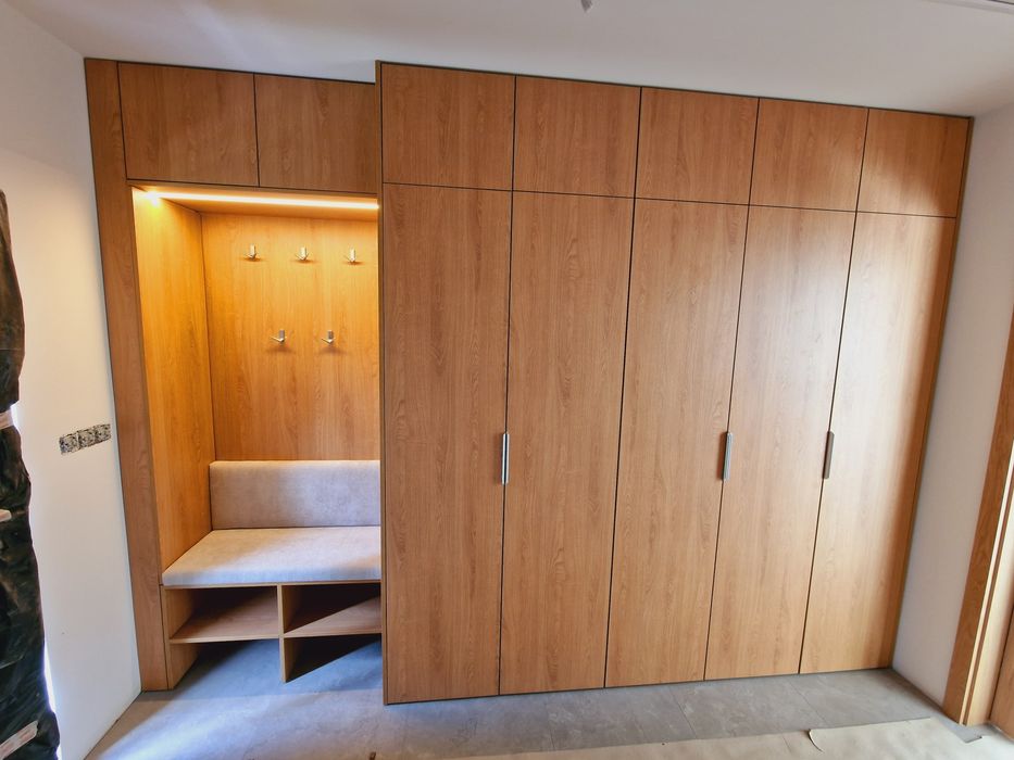Meble, szafa, szafy na wymiar, zabudowy garderób, wymiana frontów.