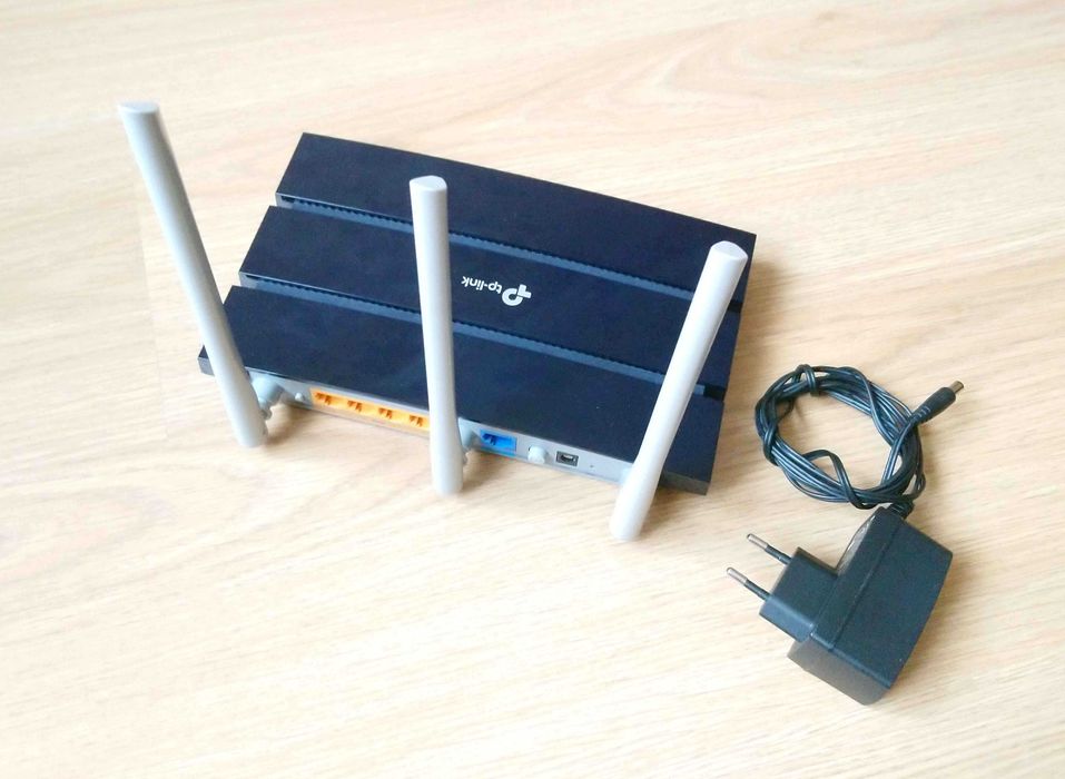 TP-Link TL-WR1043N v5.0 / 1 Gbit / wifi 450 Mbps / 25 dBm max / 3 ant