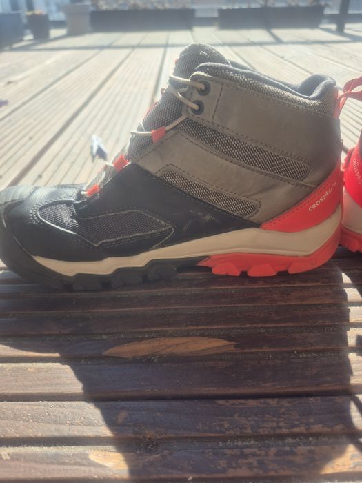 Wodoodporne buty trekkingowe quechua