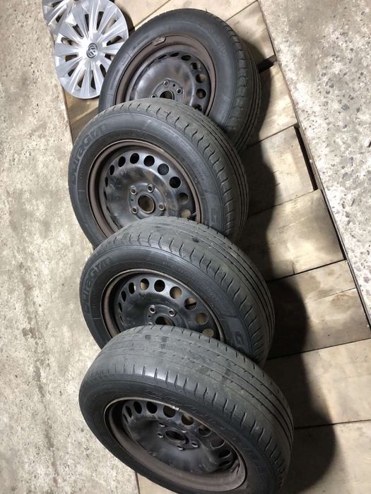 185/65/15 185 65 диски с летней резиной и колпаками на VW Jetta 2013г