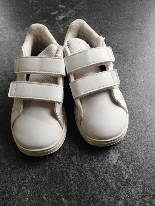 Sprzedam trampki Adidas nr 25