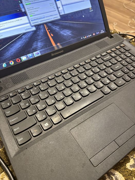 Продам ноутбук lenovo