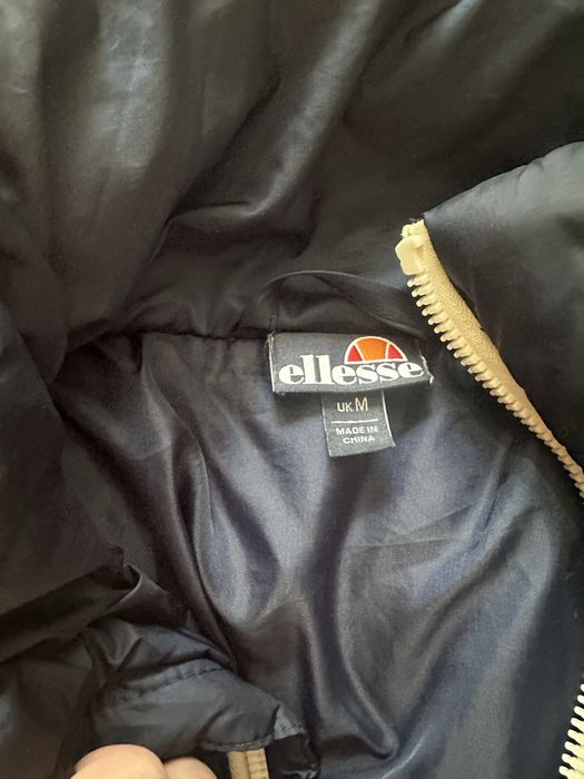 Куртка ellesse розмір М