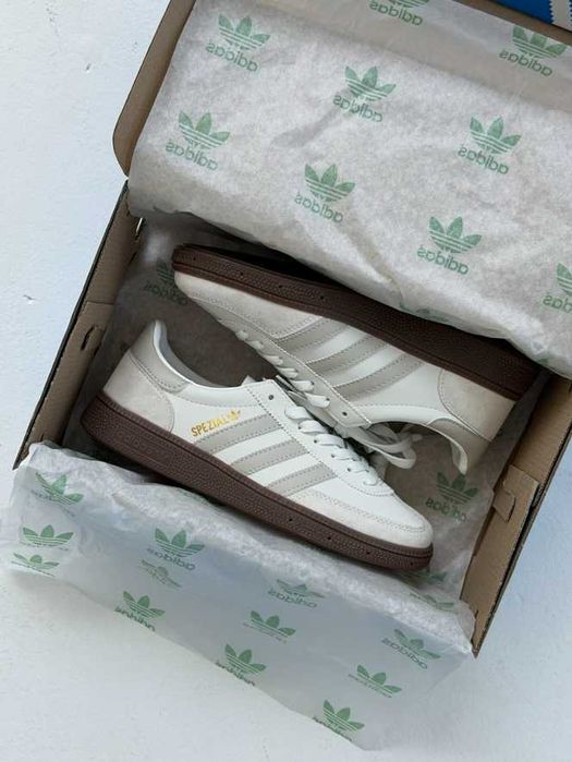 Нові Жіночі Adidas Spezial Beige
