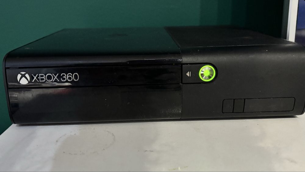 Xbox 360 2pady+kinect+gry