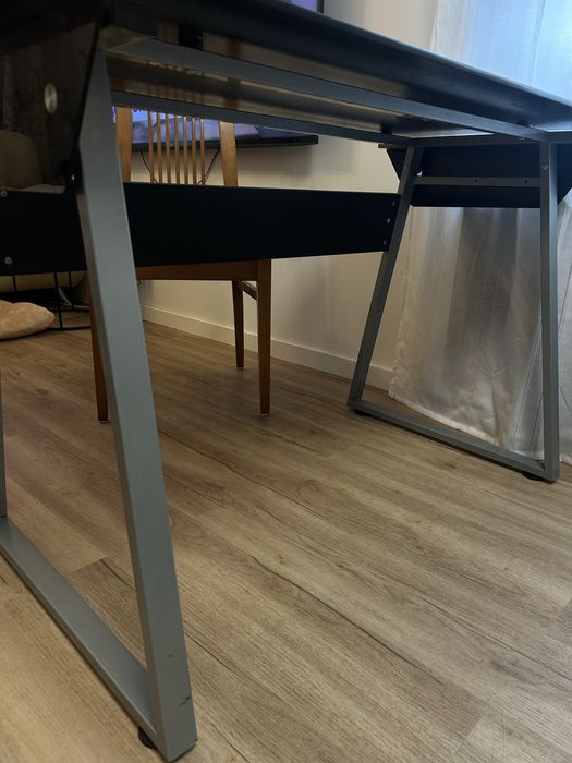 Mesa-secretaria vidro temperado