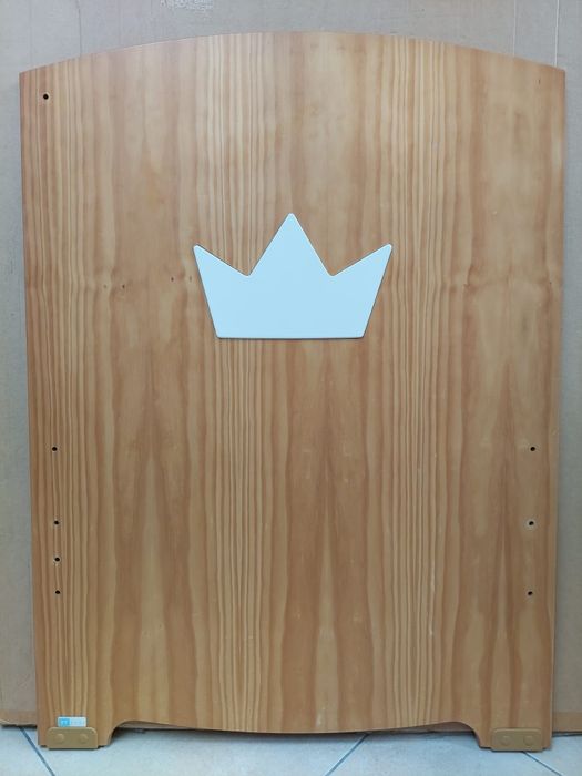 Cama de criança com grades