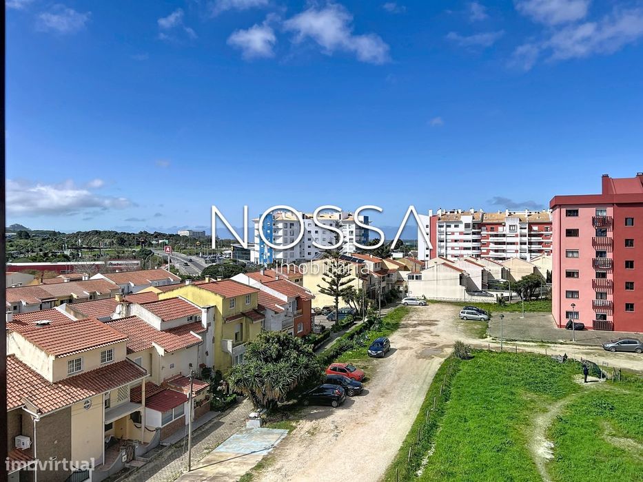 Apartamento T3 na Urb. Quinta das Serralheiras - Algueirão