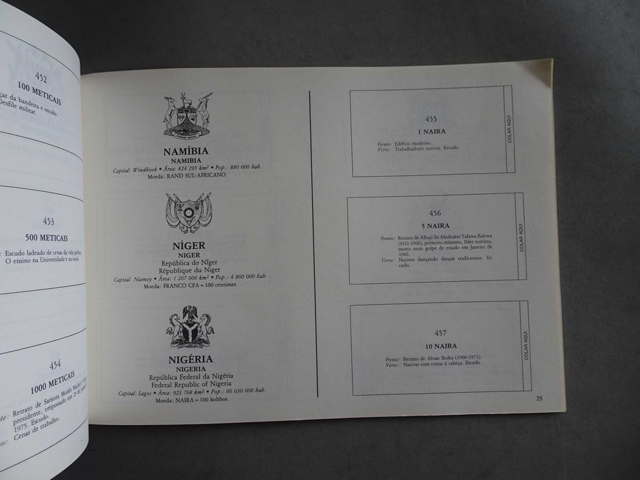 Caderneta de cromos vazia Notas de todo o mundo - Volume III África --