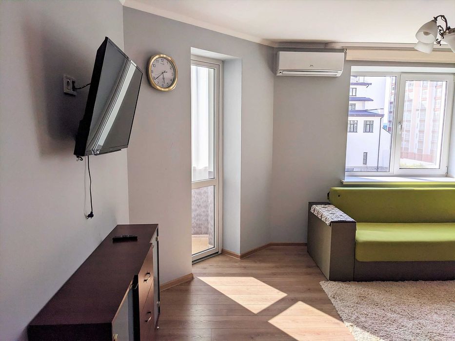 Велика 1к. квартира біля ТЦ "МЕТРО" та "ВЕЛЕС"