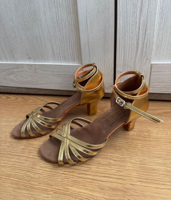 Туфлі для бальних латиноамериканських  танців Sansha dance 37,5 р.