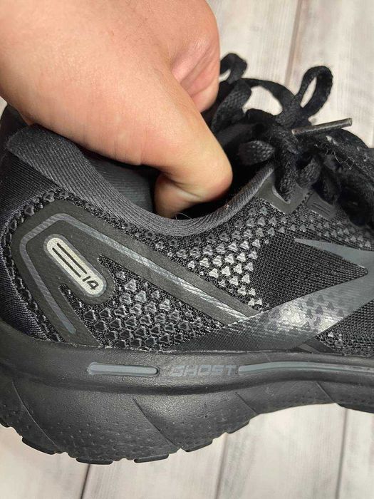 Кроссовки Brooks Ghost 14