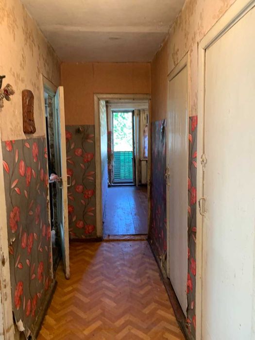 Продаю двокімнатну квартиру  "чешка"( р-он Пашини)