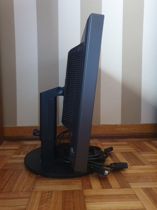 Monitor Sony 38x30cm como novo