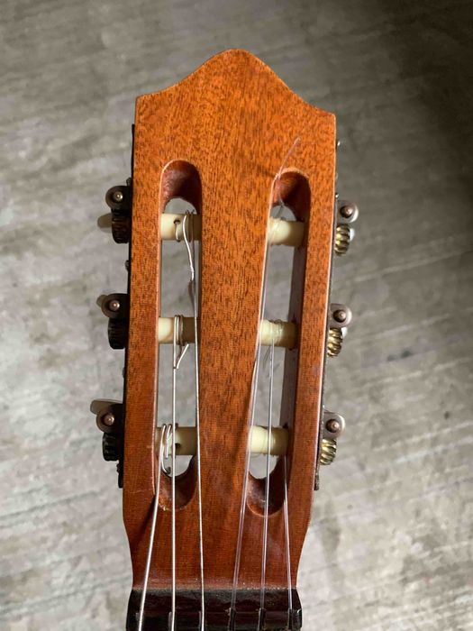 Guitarra clássica J Camurat ano 1971