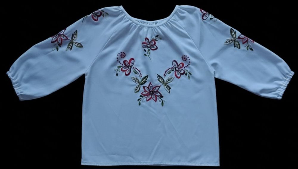 Вишиванка ручної роботи