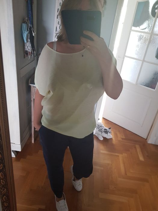 Piękna zwiewna bluzka oversize