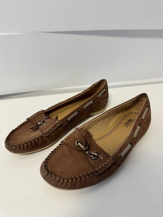 Туфлі на низькому ходу