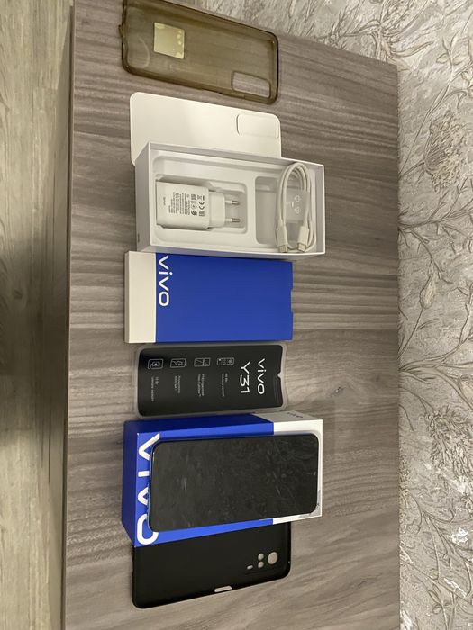 Продам телефон VIVO Y31 64гб весь комплект
