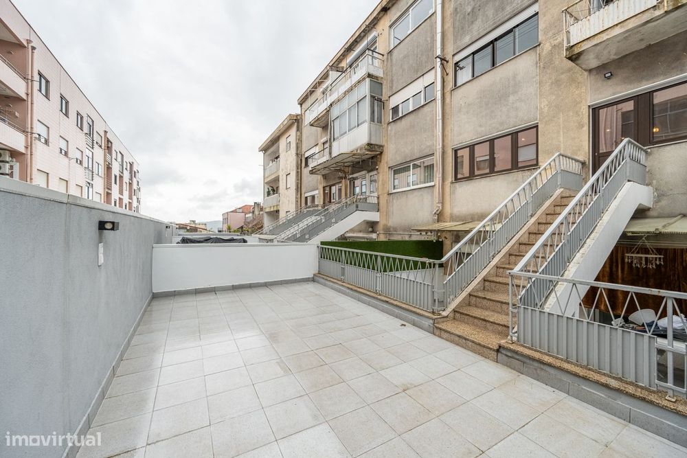 Apartamento T3 Renovado em Braga – Localização Premium com Terraço