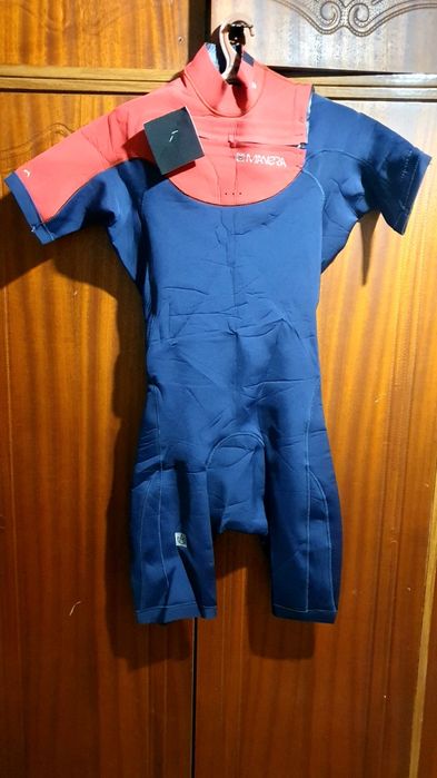 Manera Hybrid Surfers ,size S.