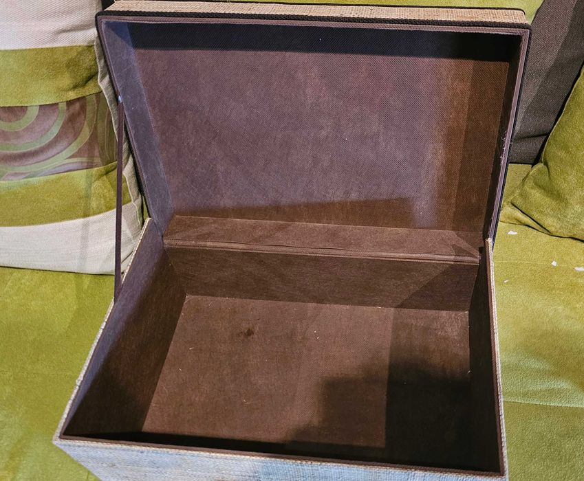 Caixa de arrumação decorativa