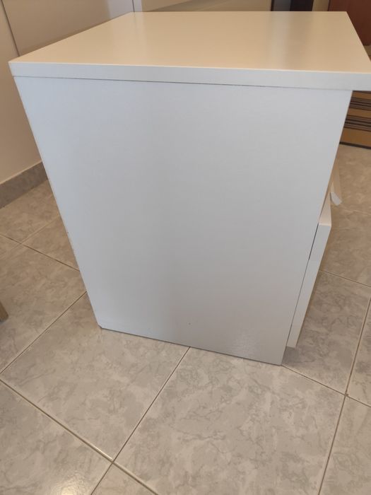 Mesa de cabeceira / móvel  Brimnes IKEA
