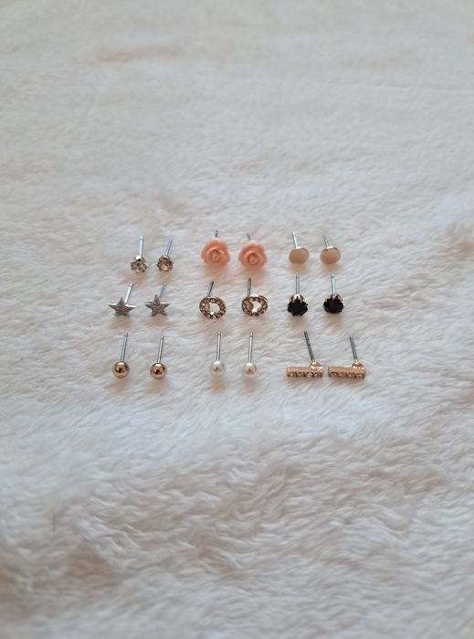 Zestaw 9 par kolczyków H&M