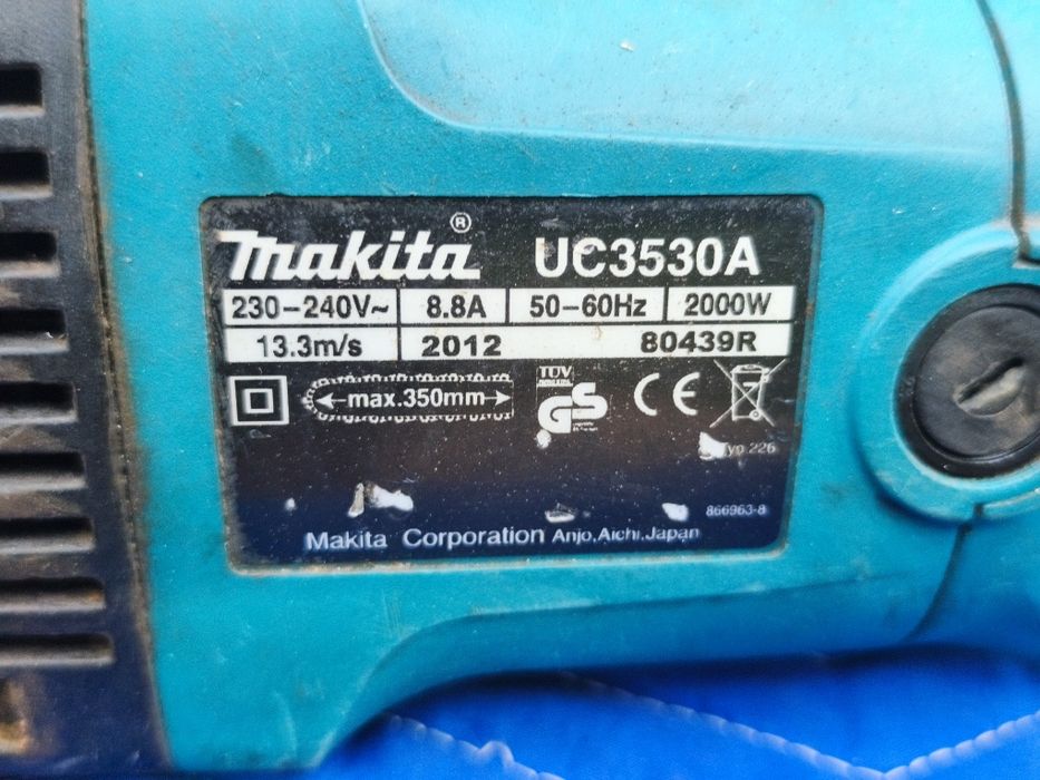 Piła łańcuchowa elektryczna Makita 2000W UC3530A
