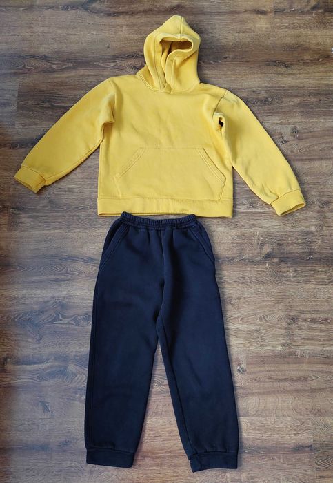 Спортивні костюм на дівчинку ріст 140-146 см