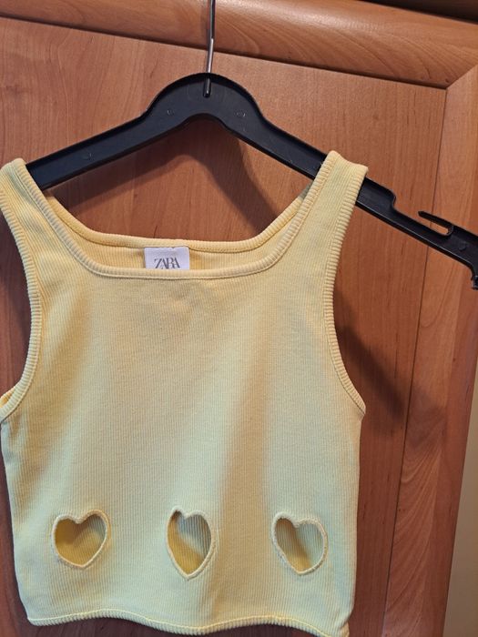 Bluzka  topik.  Kolor  żółty. 8-9lat firma  Zara