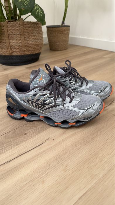 Tênis Mizuno Wave Prophecy 8 N42.5