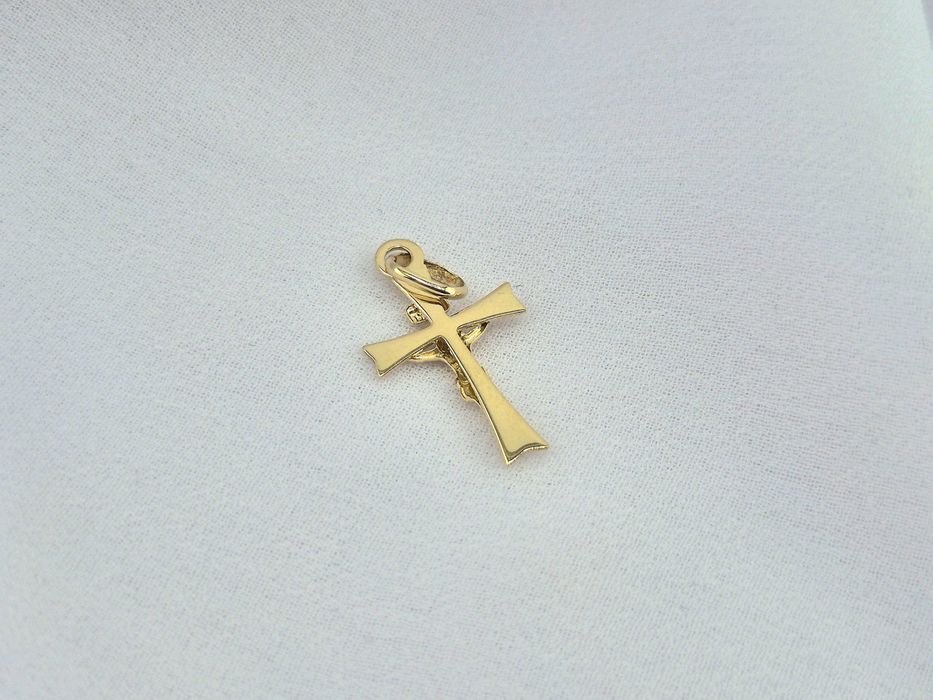 Złota zawieszka krzyżyk krzyż 0,61g PR.585 14K