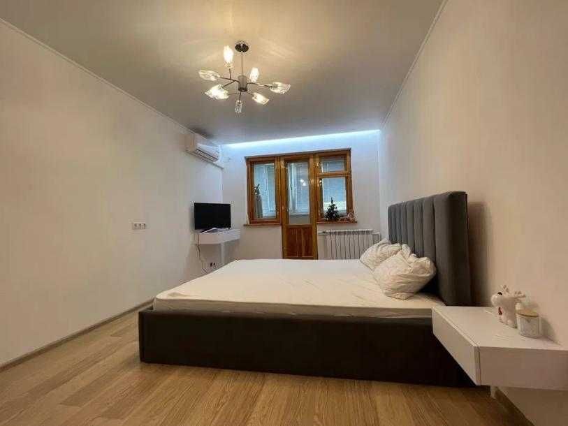 Продам 2к квартиру Новые дома Метро Дворец спорта.  2йэтаж\5ти