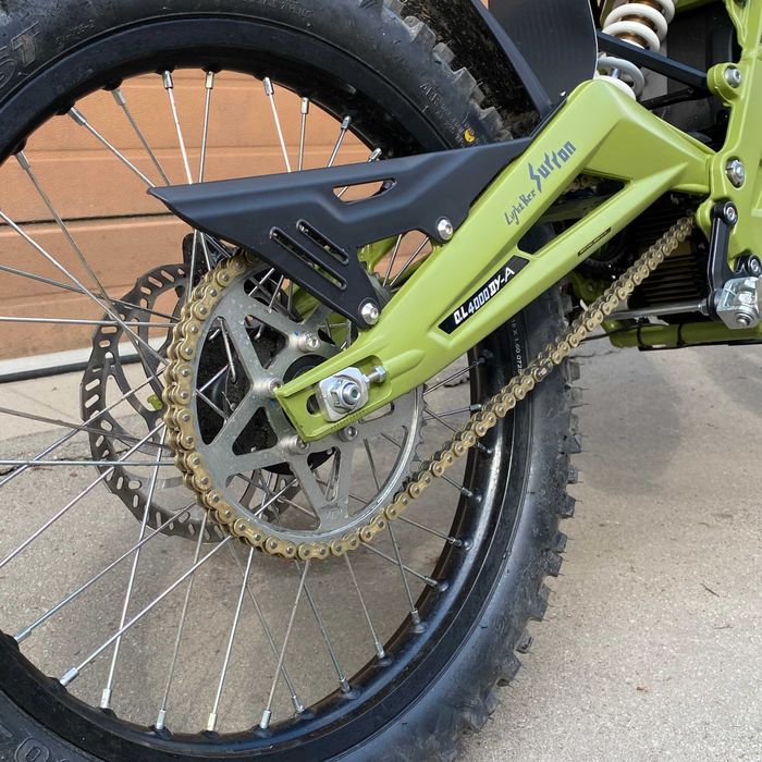Surron Light Bee X 2025 Sage Green електробайк (пробіг 100 км)