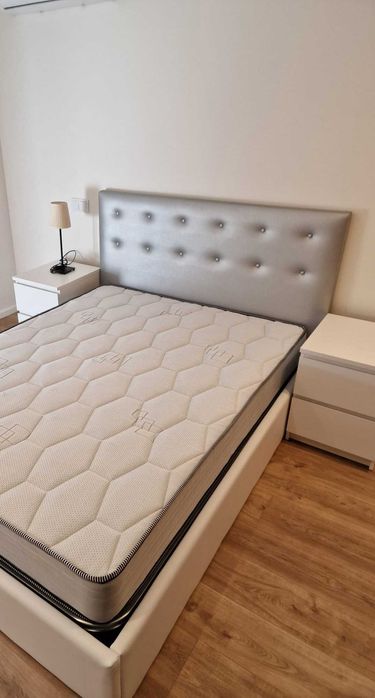 Camas de Casal Estofadas de Luxo 199€ Disp. em Várias Cores! 190x140m!