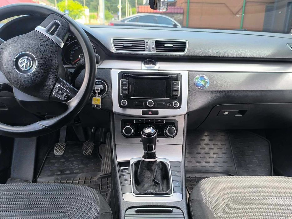 Автомобіль Passat