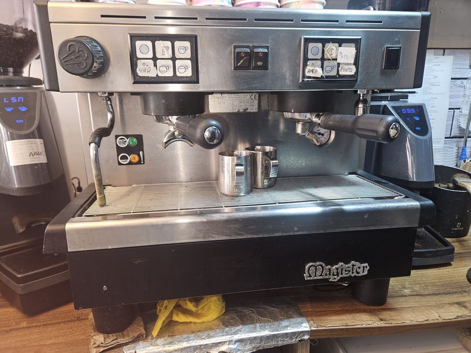 Кофемашина профессиональная Magister