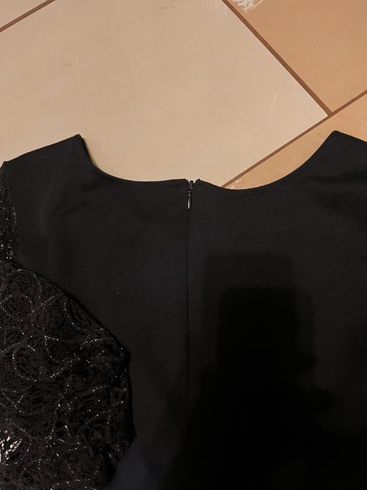 Sukienka czarna AVON